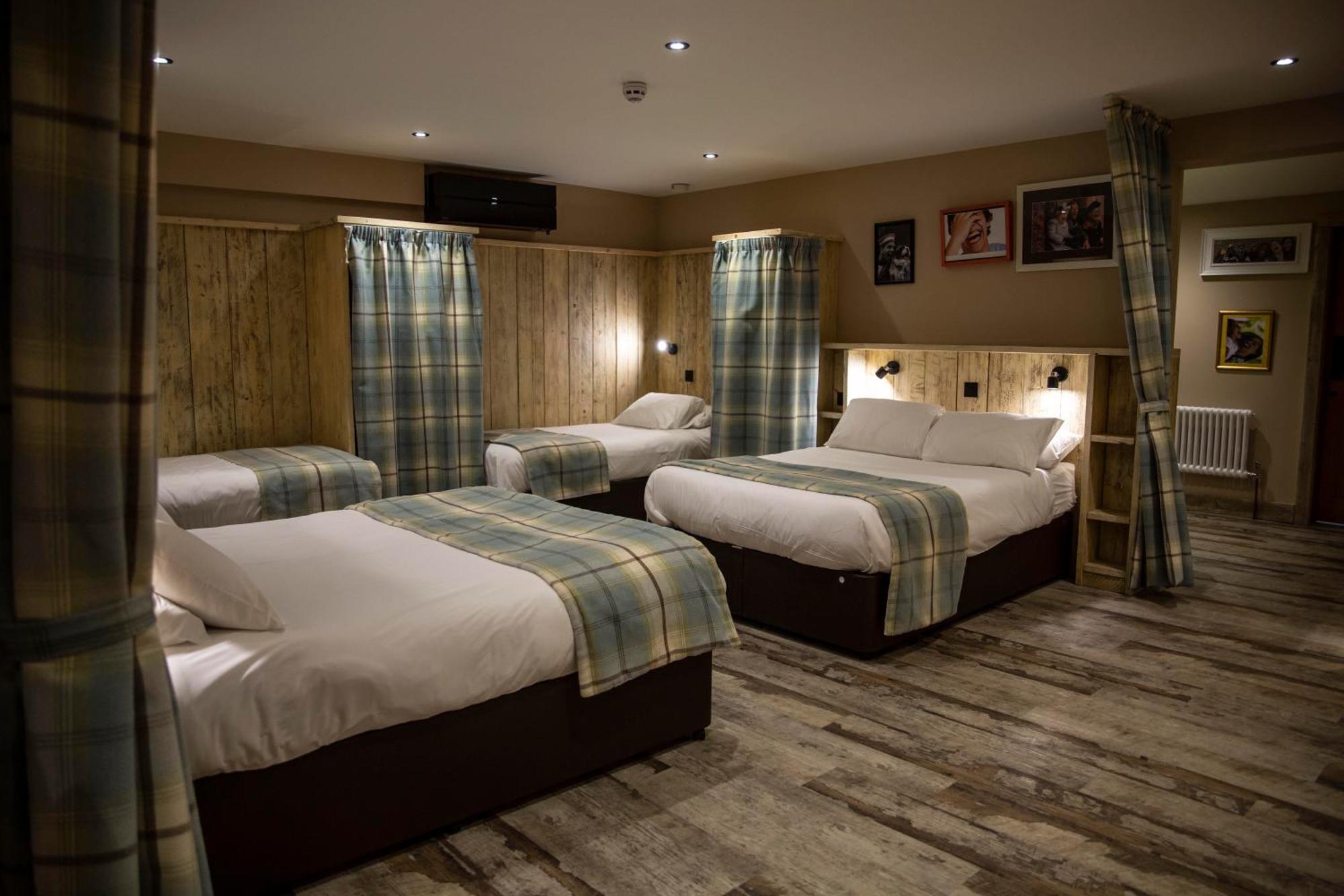 South Causey Inn Stanley  Ngoại thất bức ảnh